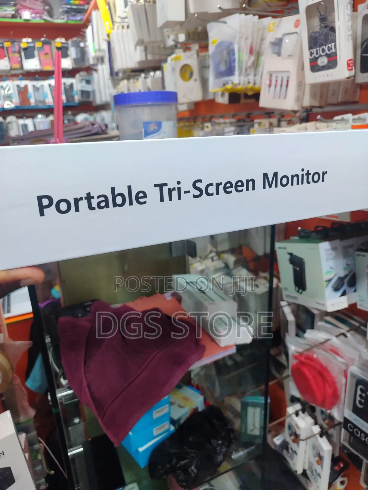 The Lion Portable Tri Screen Monitor 13.3"