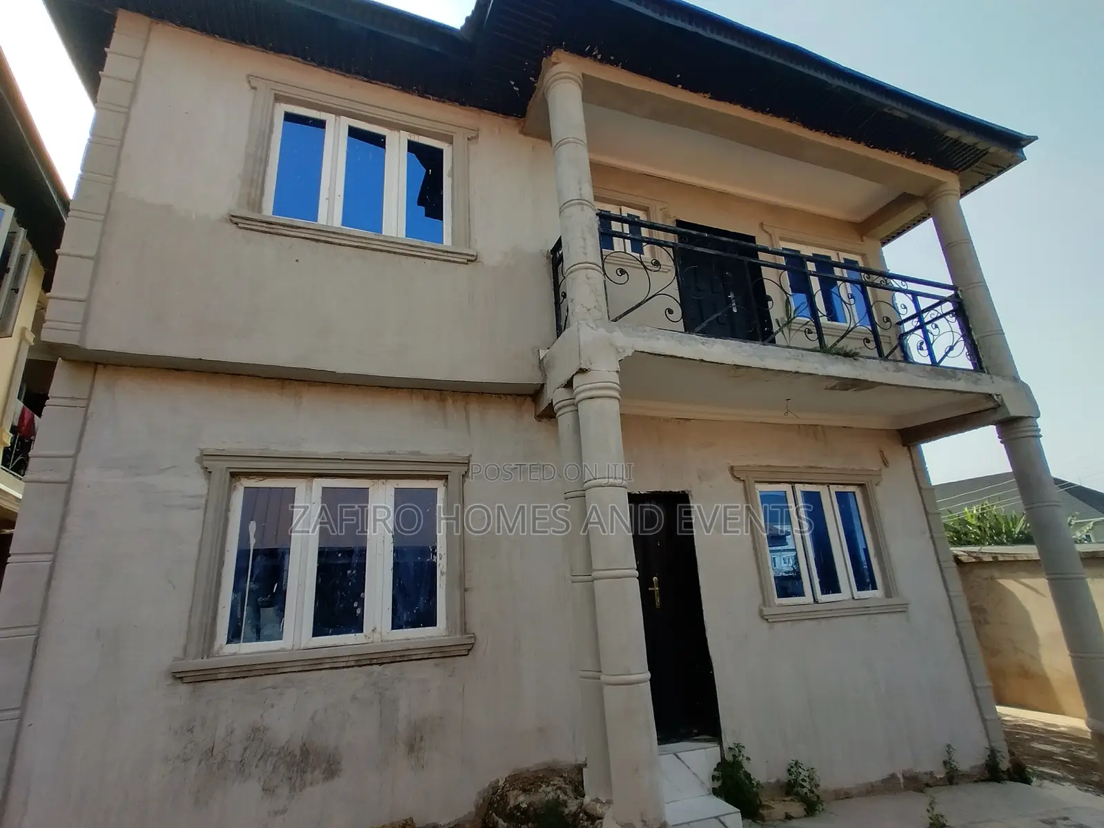 3bdrm Duplex in Peace Estate Ayilara for sale
