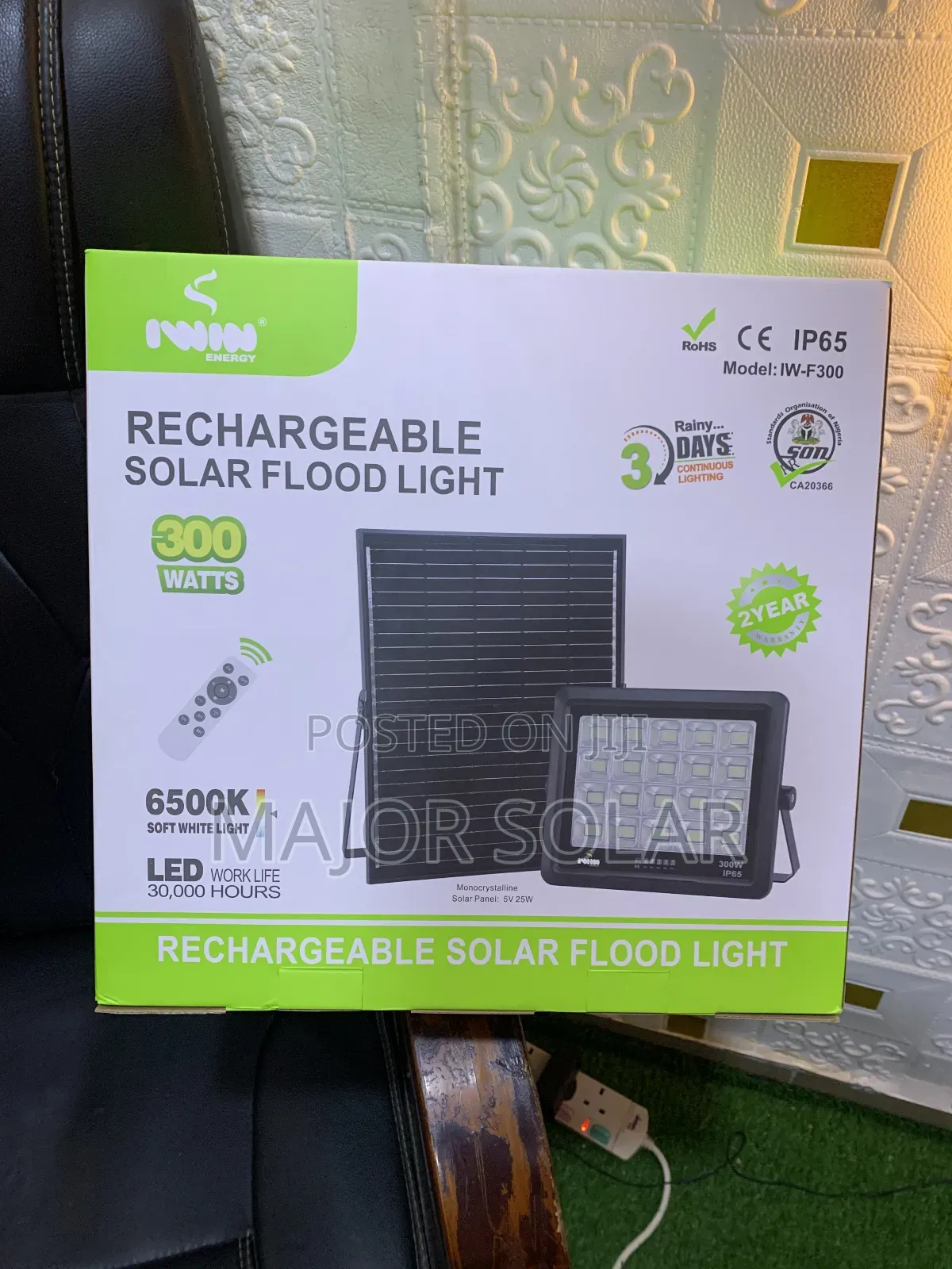 Iwin Flood Light