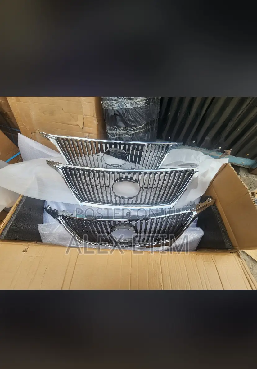 Front Grill Rx350 2010 Available as Seen