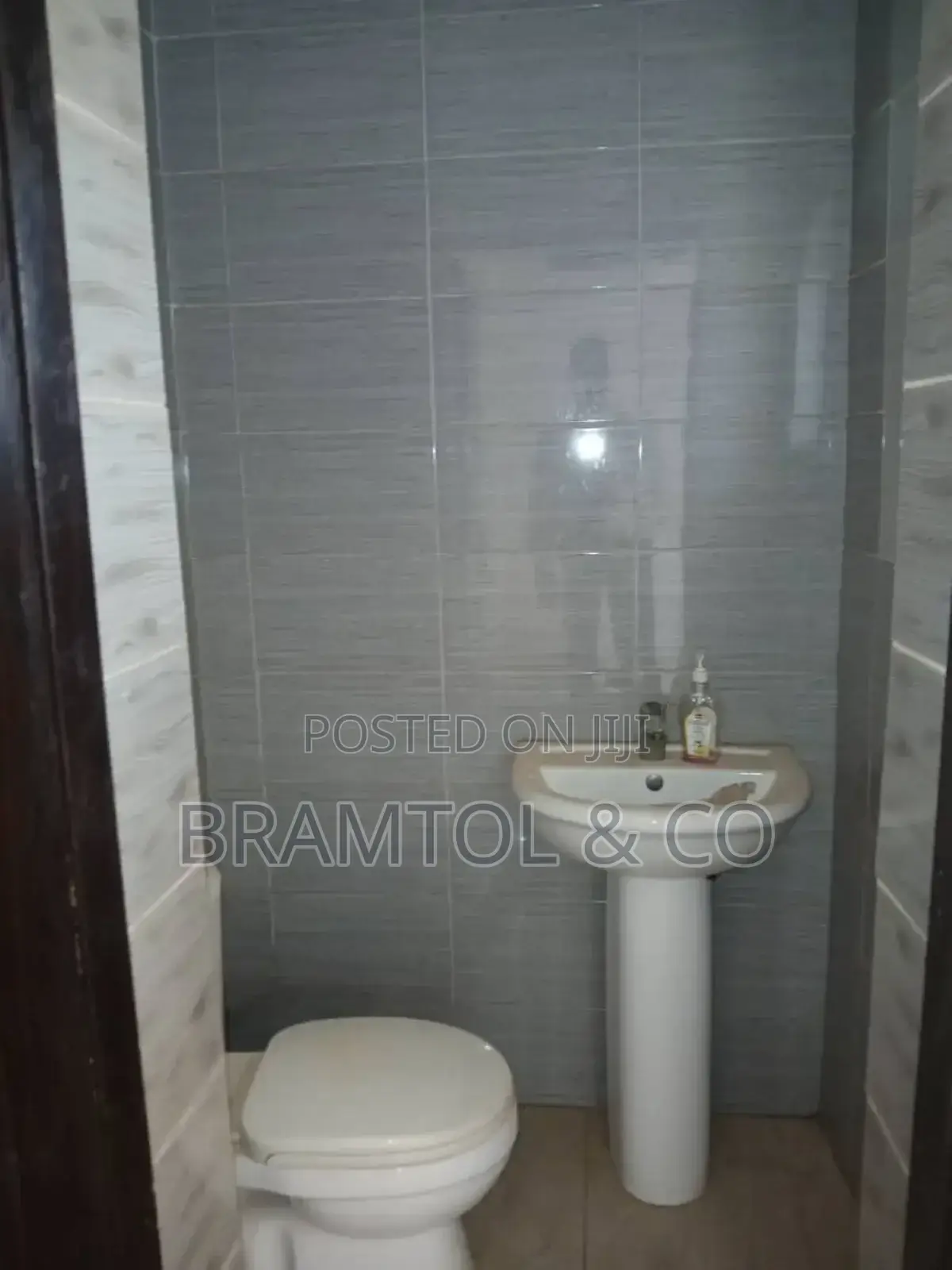 1bdrm Block of Flats in Jahi for rent