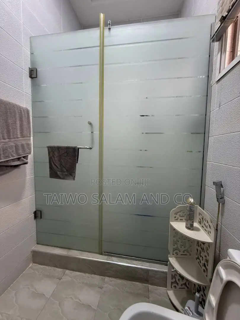 Furnished 5bdrm Duplex in Samonda for sale