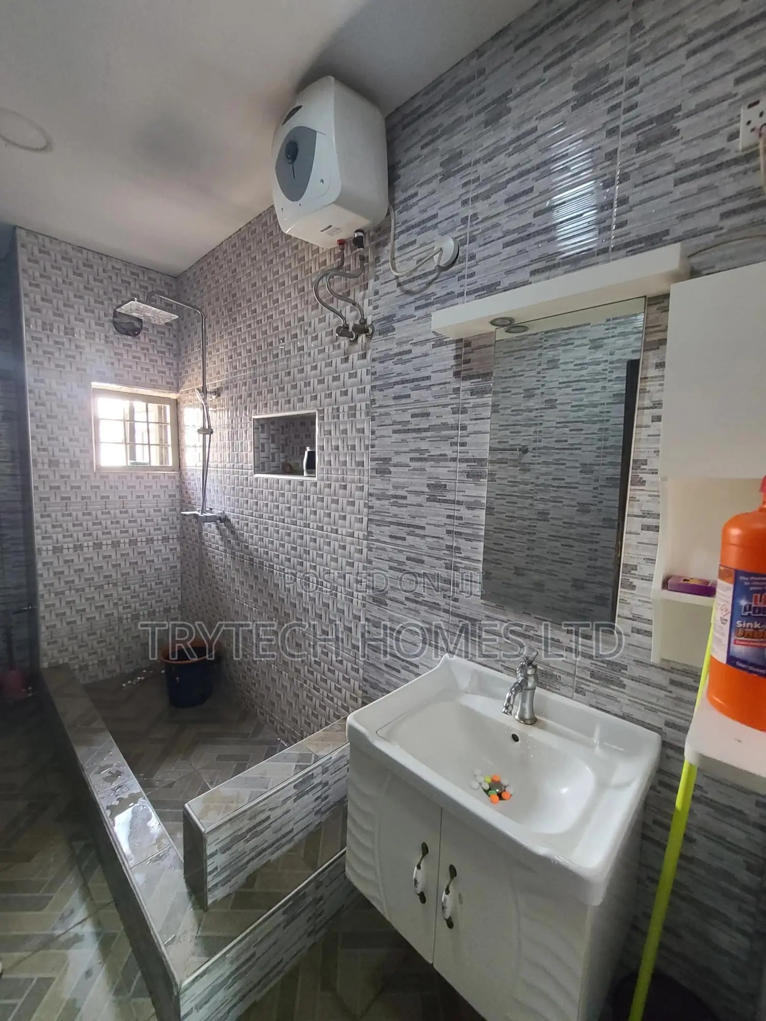 Luxury Studio Apartment at Gwarimpa