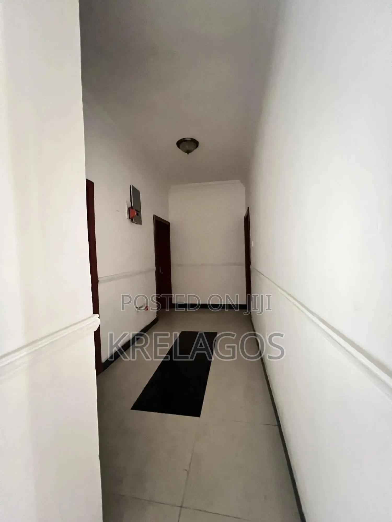 3bdrm Apartment in Chevron for sale