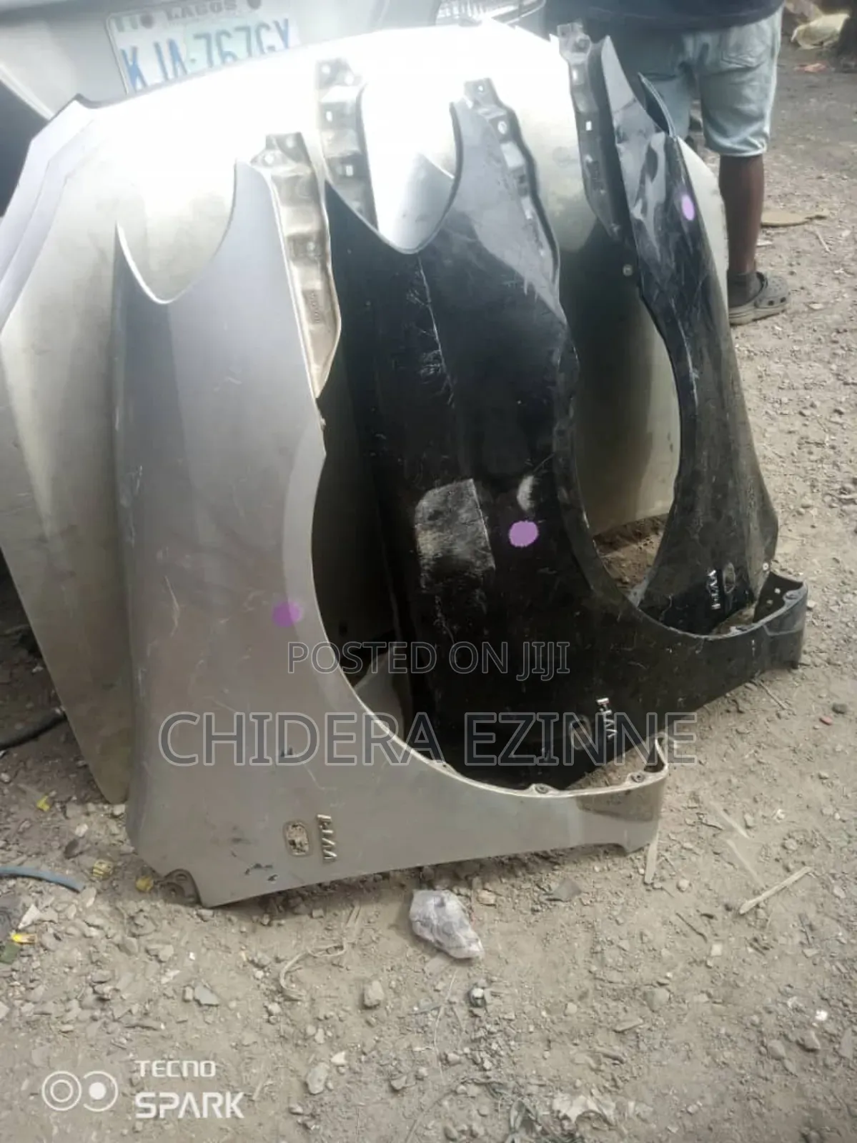Toyota Corolla 2005 Model the Two Side Fender