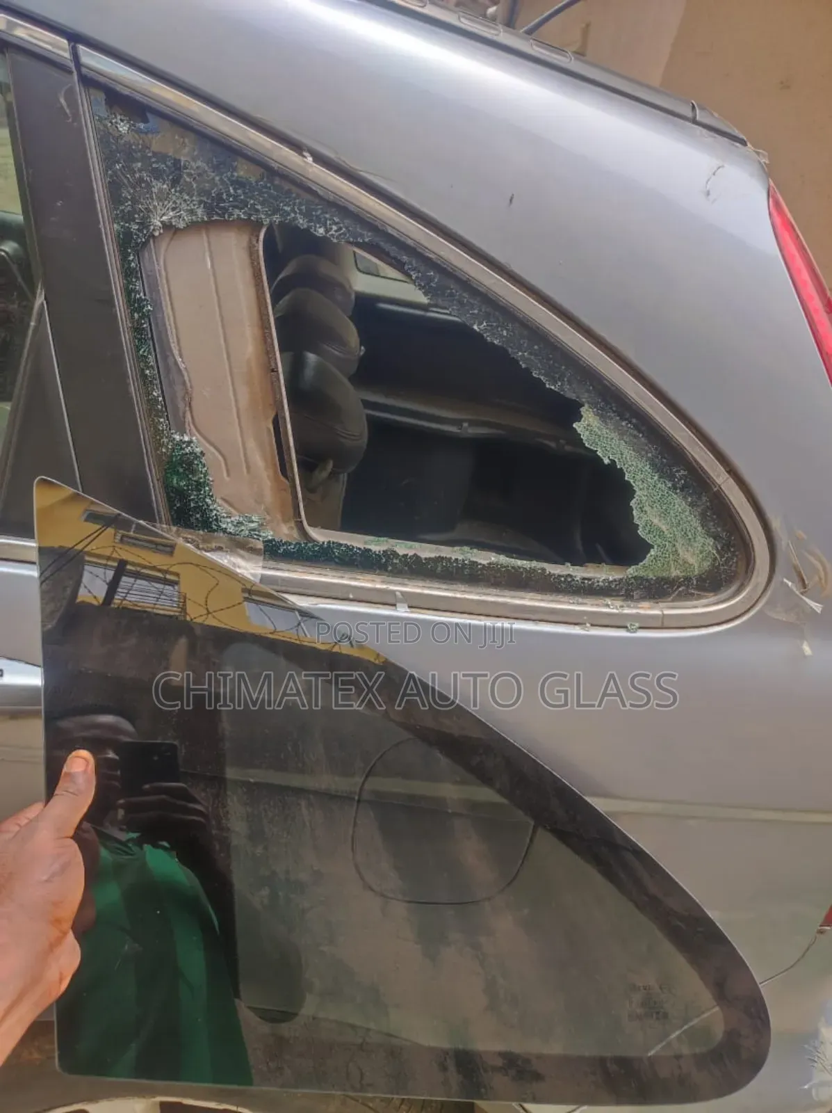 Honda CRV 2010 Vent Glass We Deliver and Install