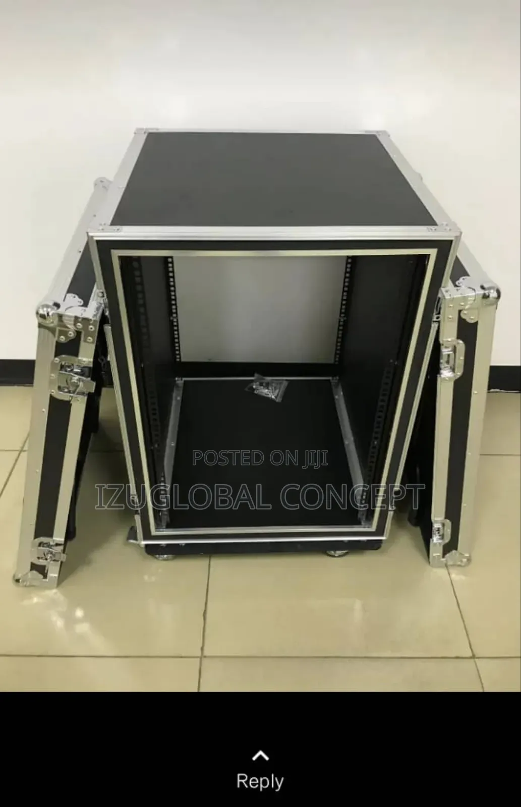 16 Units Amplifier Rack Covered Body