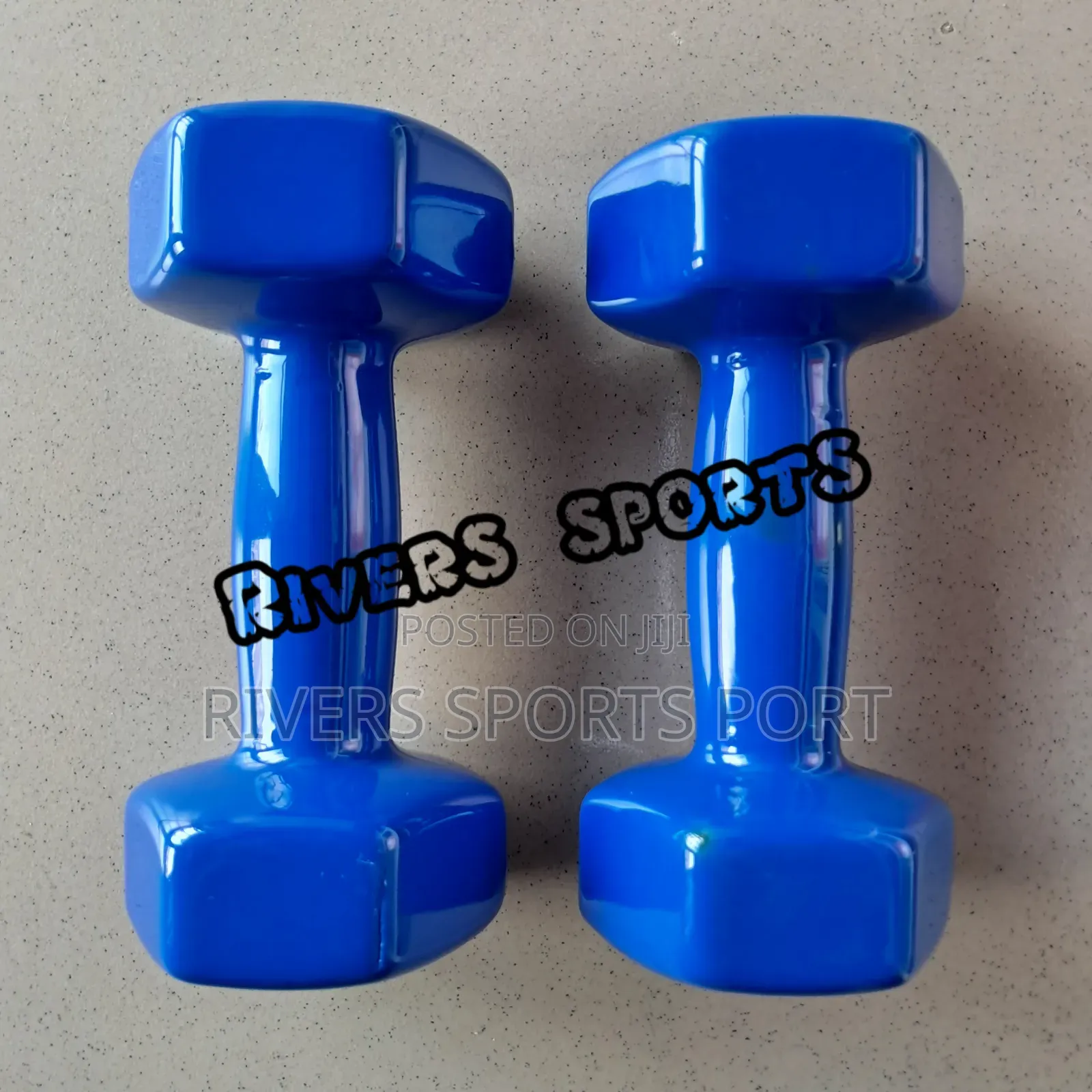 A PAIR OF 4kg Vinyl Dumbbell