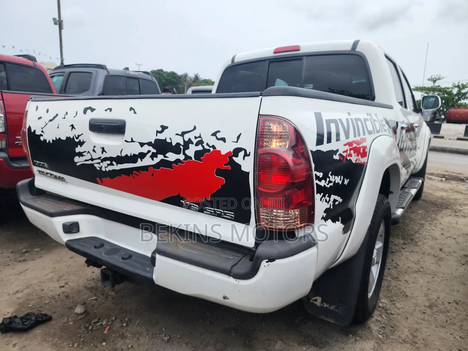 Toyota Tacoma 2011 White