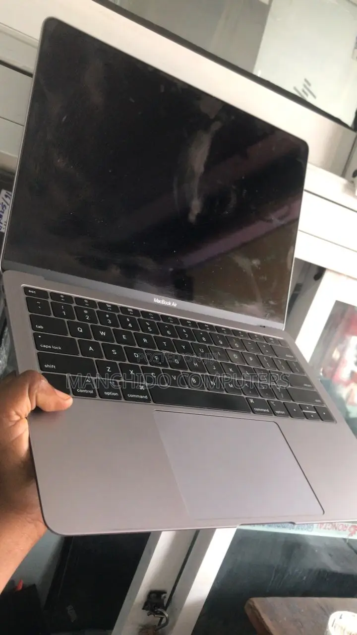 Laptop Apple MacBook Pro 2019 16GB Intel Core I7 SSD 512GB