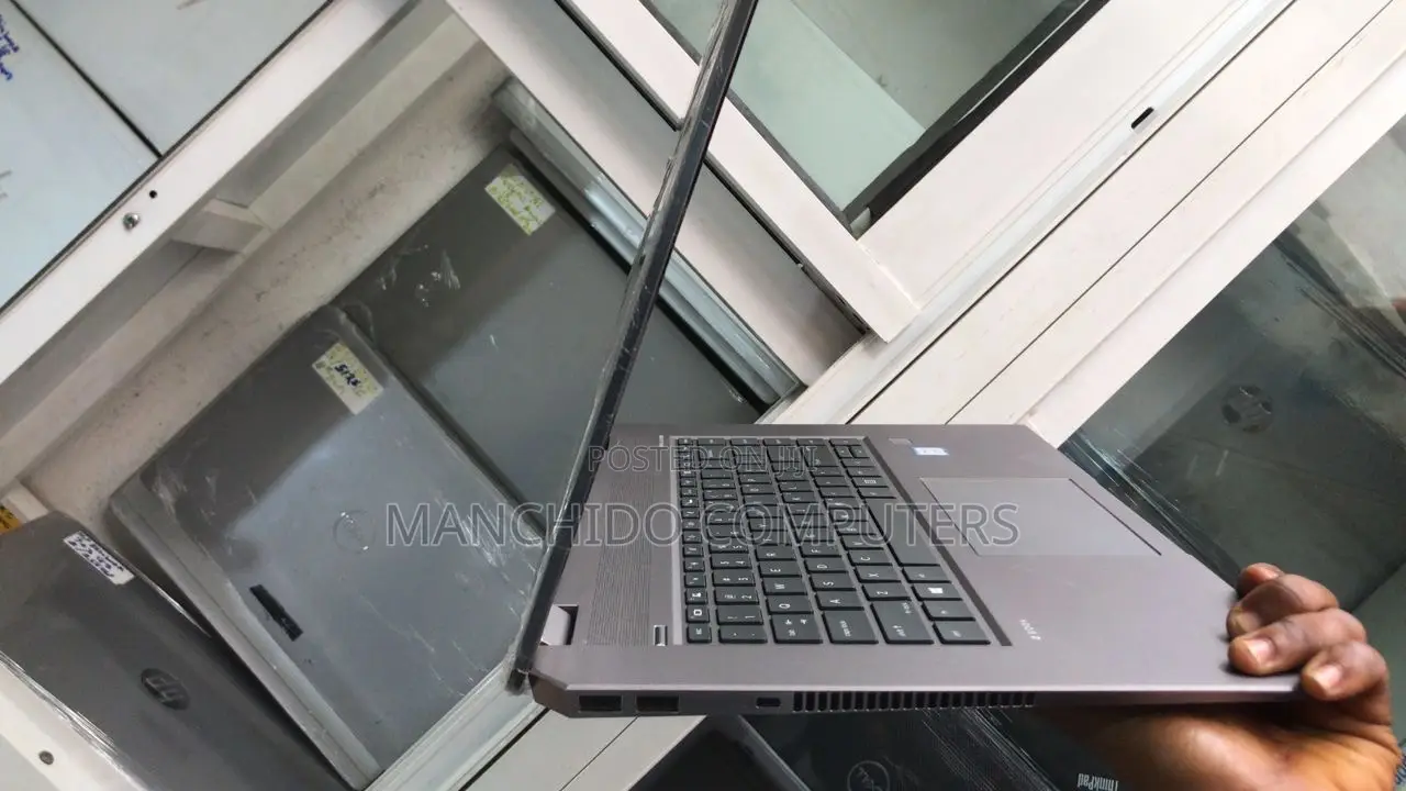 Laptop HP ZBook Studio G5 32GB Intel Core I7 SSD 512GB
