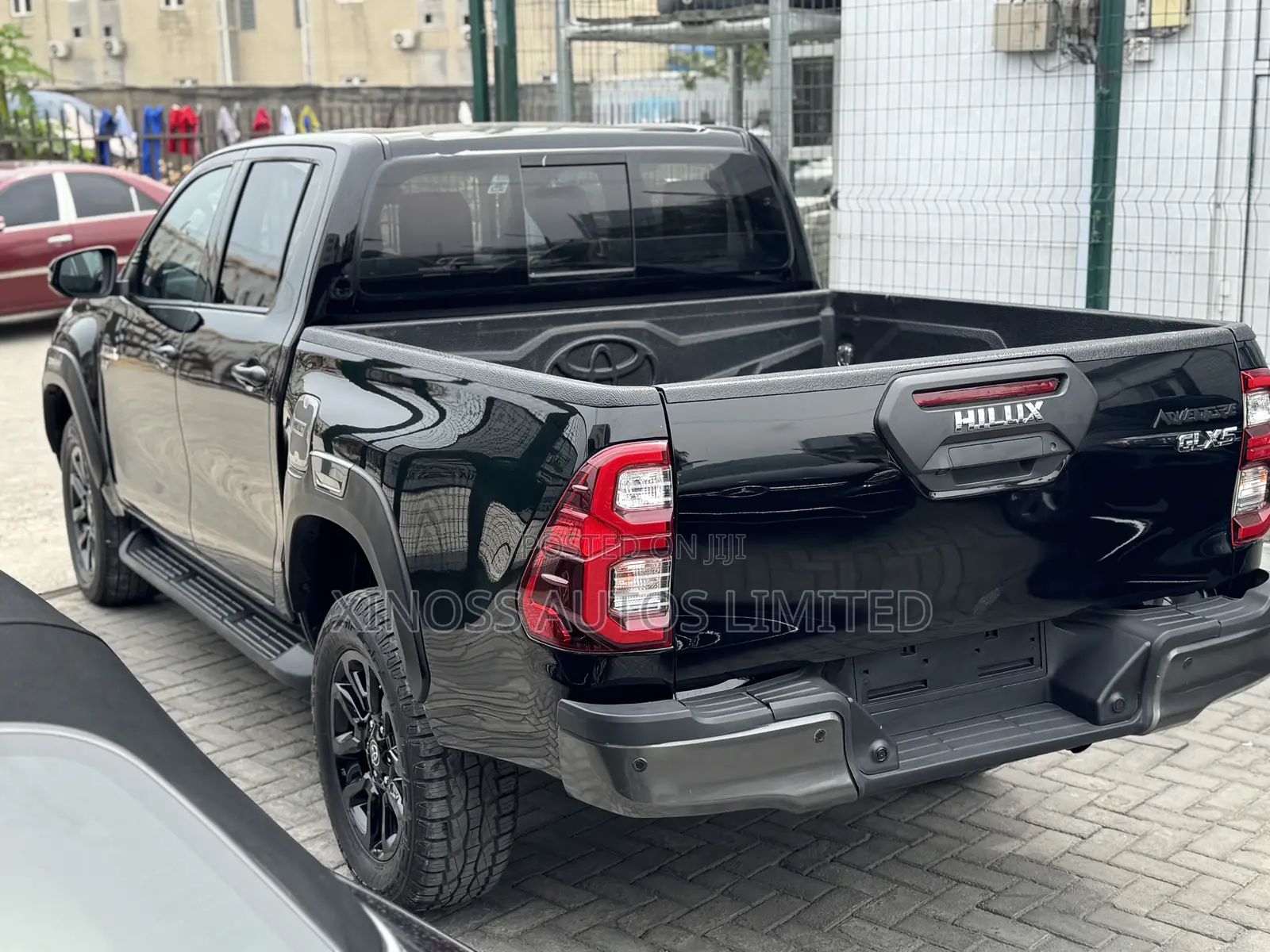 Toyota Hilux 2021 Black