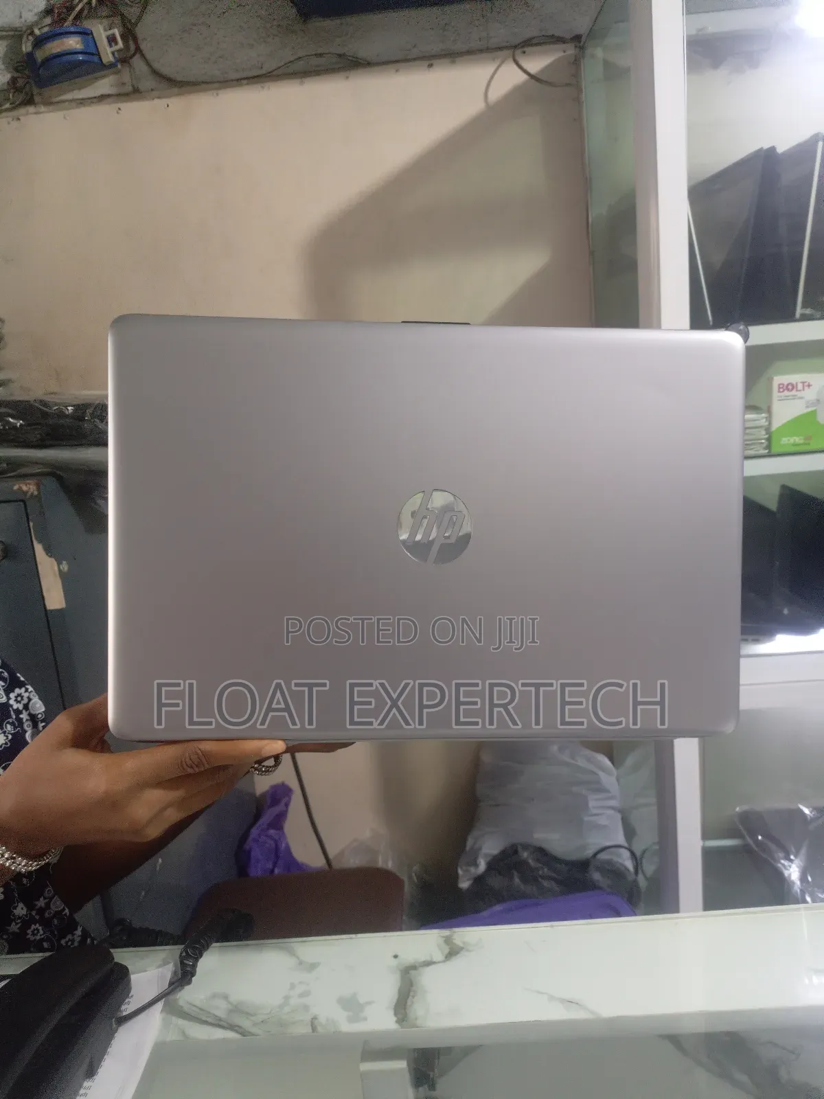 Laptop HP 255 G8 8GB AMD Ryzen 3 SSD 128GB