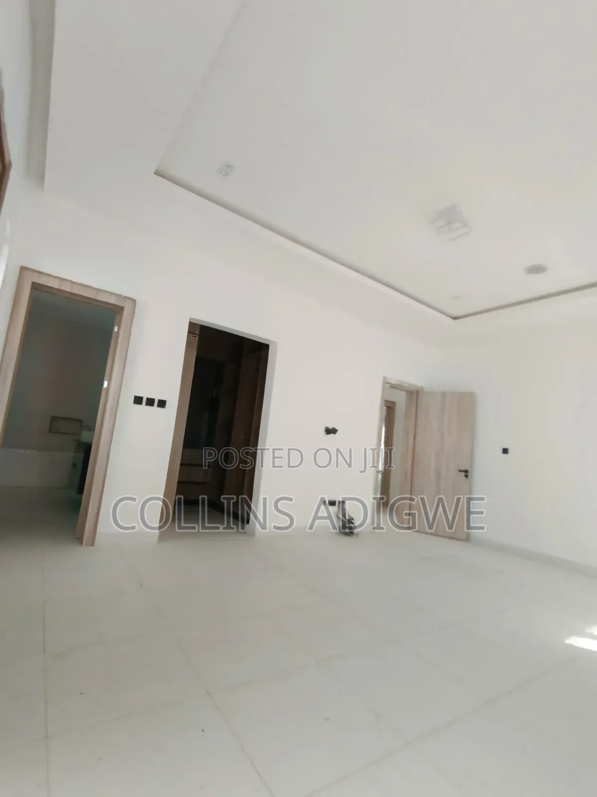 5bdrm Duplex in Harris Drive By Vgc for sale