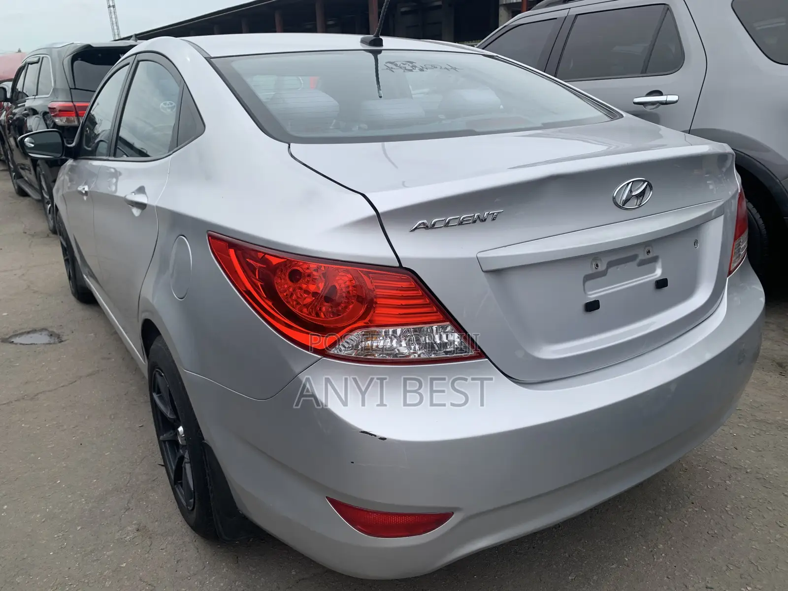 Hyundai Accent 2012 Silver