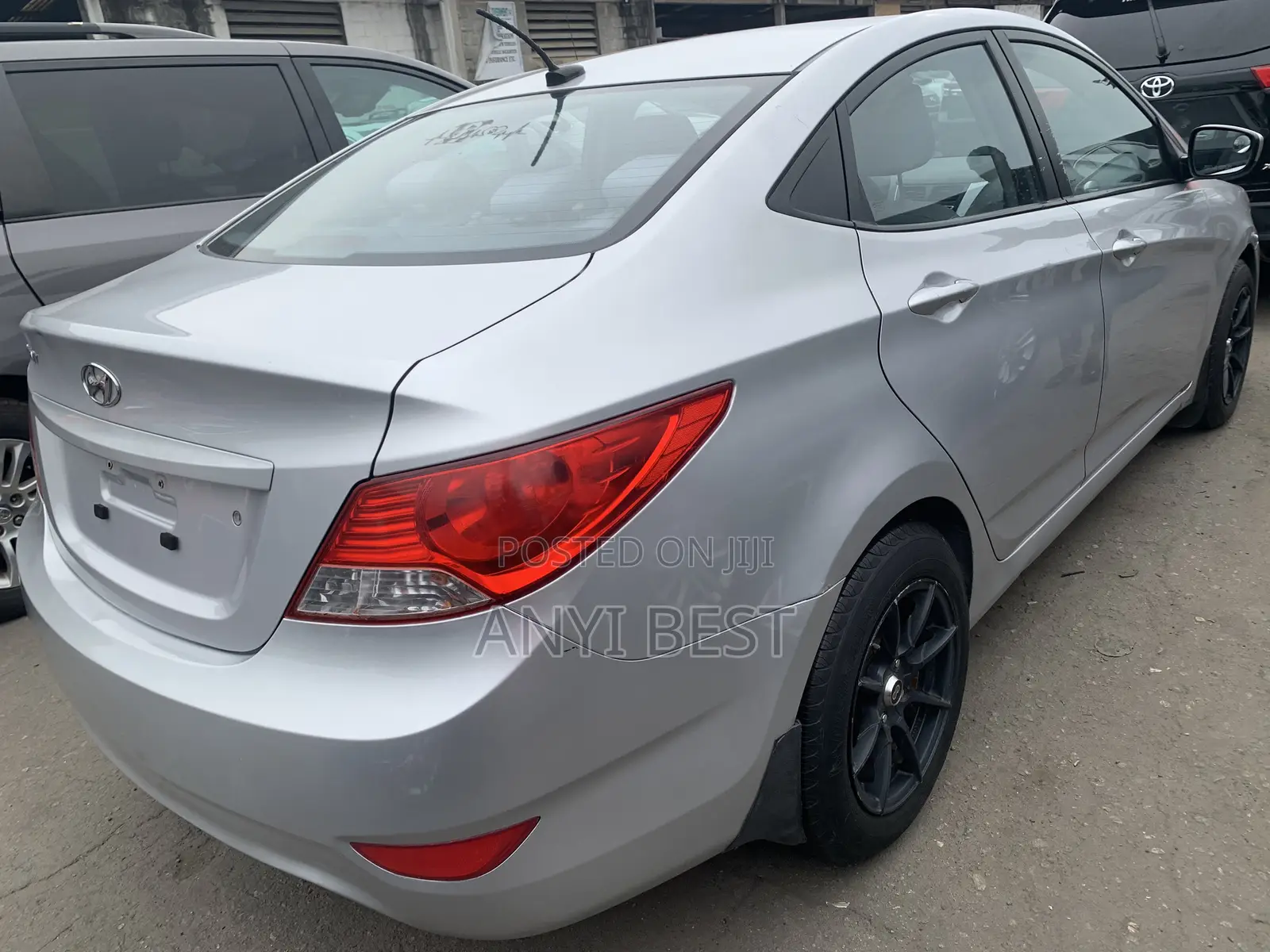 Hyundai Accent 2012 Silver