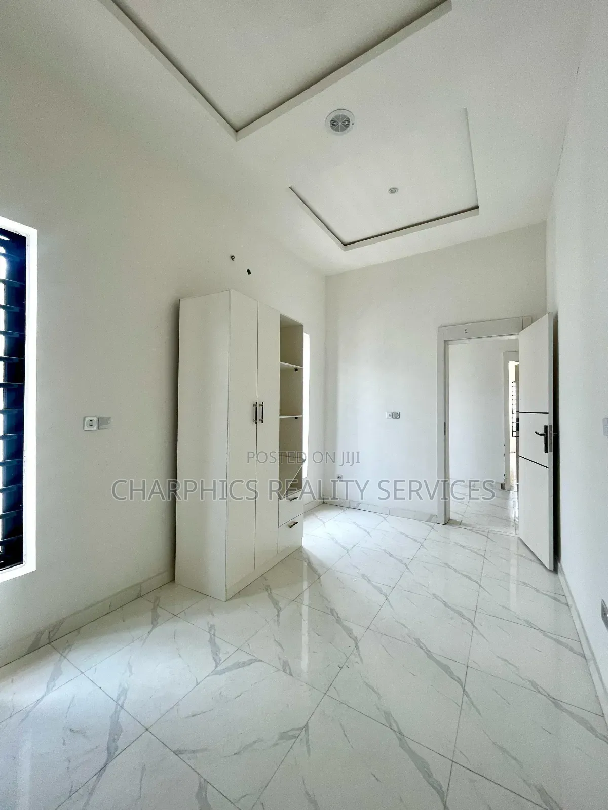 4bdrm Duplex in Ikota for sale