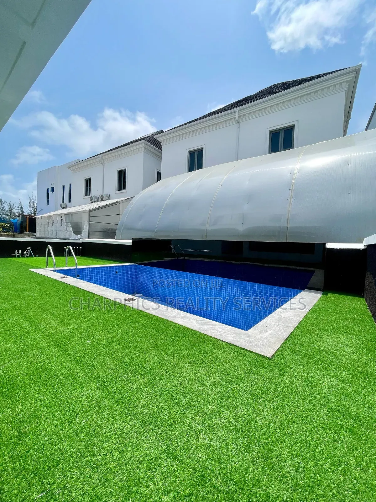 5bdrm Duplex in Lekki for sale