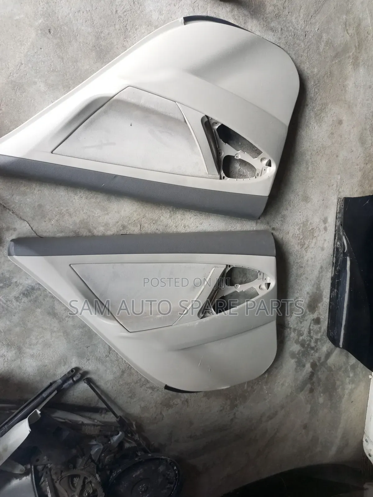 Toyota Camry 2010 Model Complete Door Mat Ash