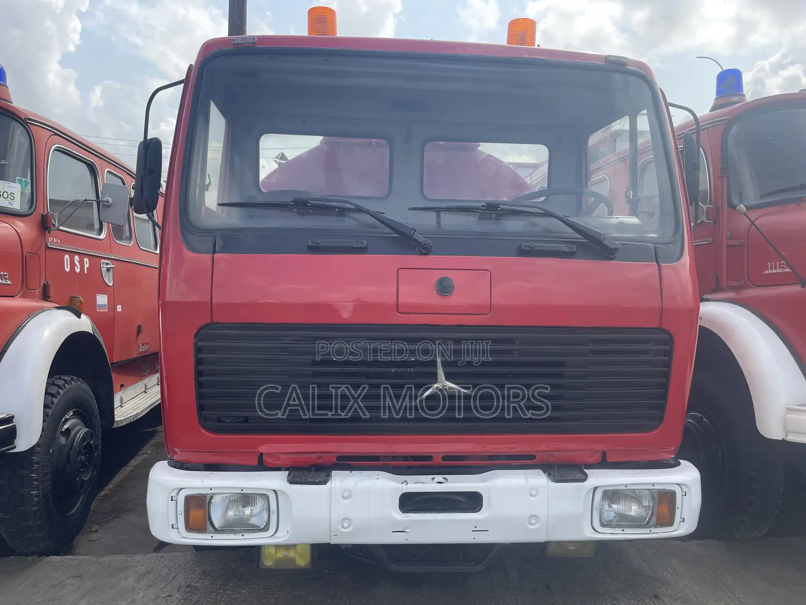 Foreign Used Mercedes Benz Water Tanker 12,000 Liters