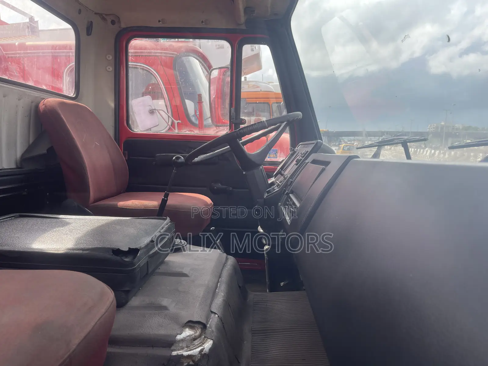 Foreign Used Mercedes Benz Water Tanker 12,000 Liters