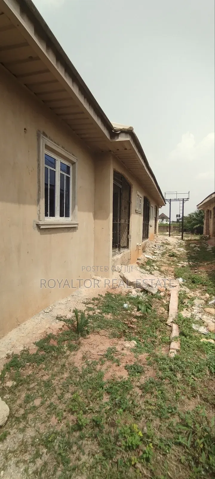 2bdrm Block of Flats in Royaltor Real Estate, Benin City for sale