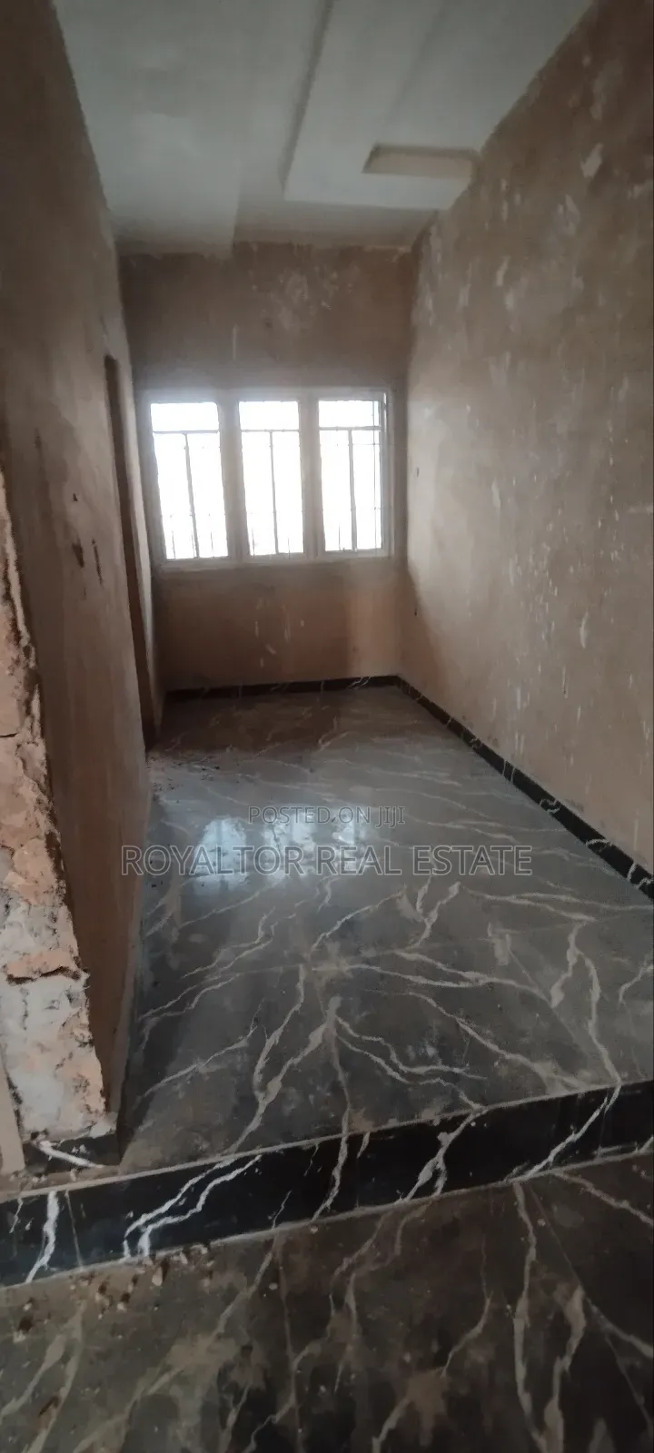 2bdrm Block of Flats in Royaltor Real Estate, Benin City for sale