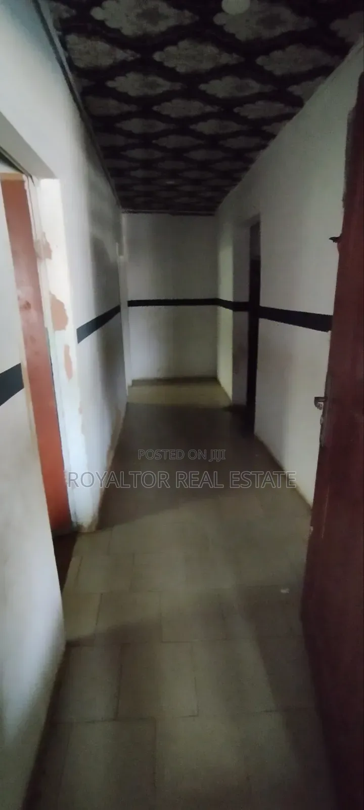 Furnished 7bdrm Bungalow in Royaltor Real Estate, Benin City for sale