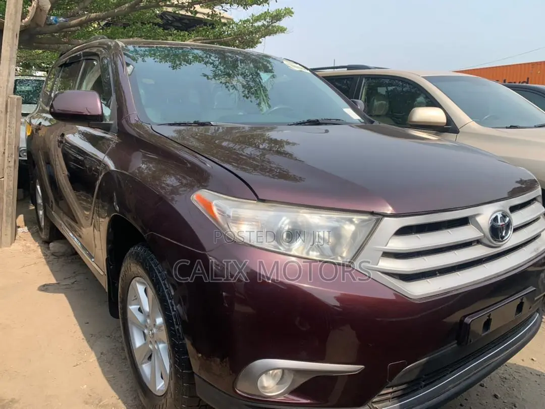 Toyota Highlander 2013 Red