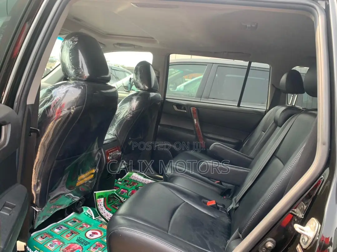 Toyota Highlander 2012 Black