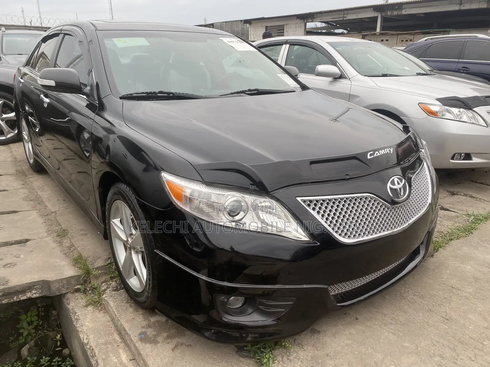 Toyota Camry SE 4dr Sedan (2.5L 4cyl 6AM) 2010 Black