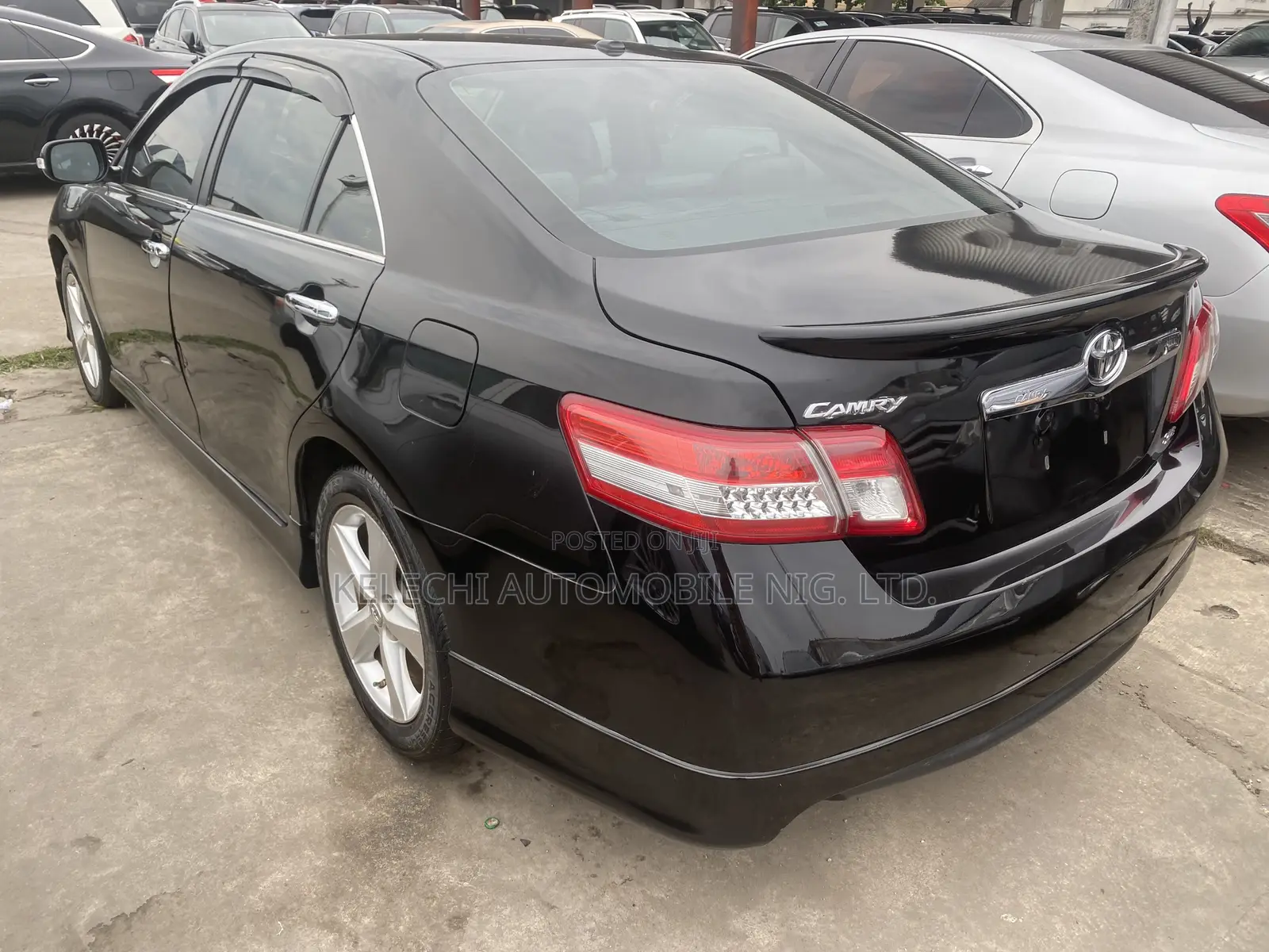 Toyota Camry SE 4dr Sedan (2.5L 4cyl 6AM) 2010 Black