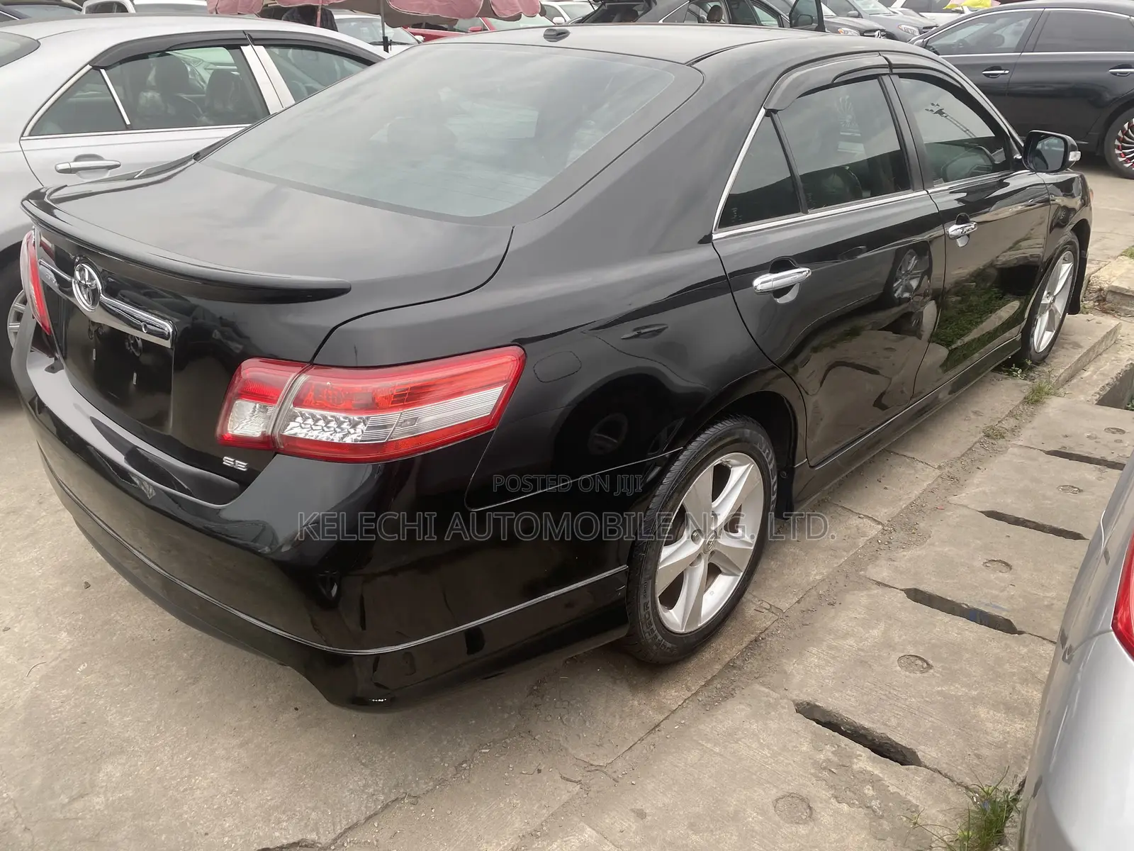 Toyota Camry SE 4dr Sedan (2.5L 4cyl 6AM) 2010 Black