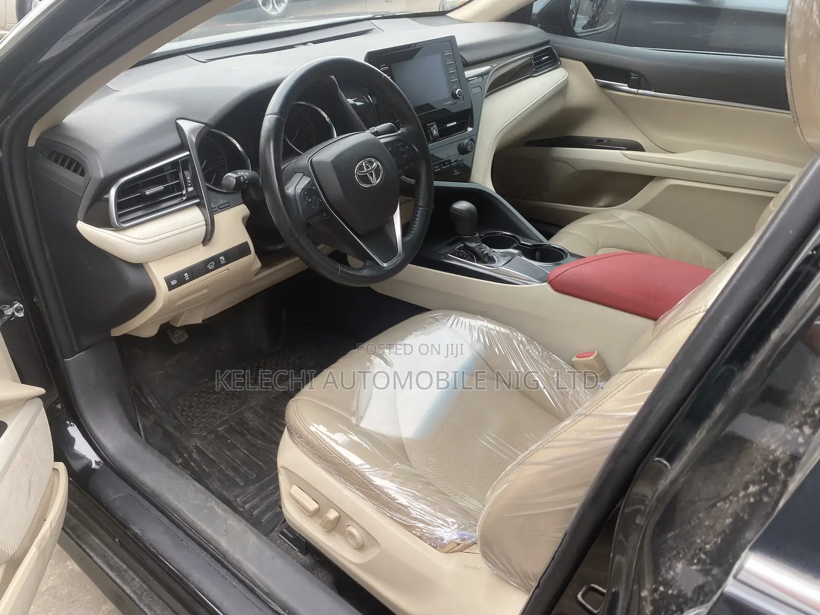 Toyota Camry XLE (2.5L 4cyl 8A) 2019 Black