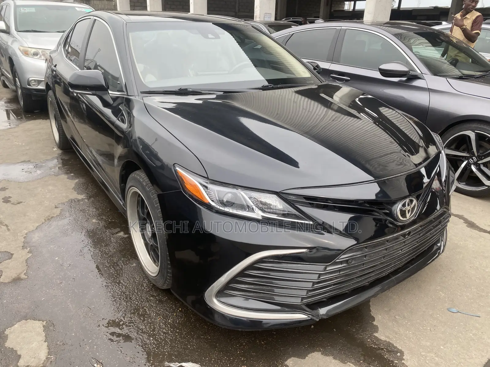 Toyota Camry XLE (2.5L 4cyl 8A) 2019 Black