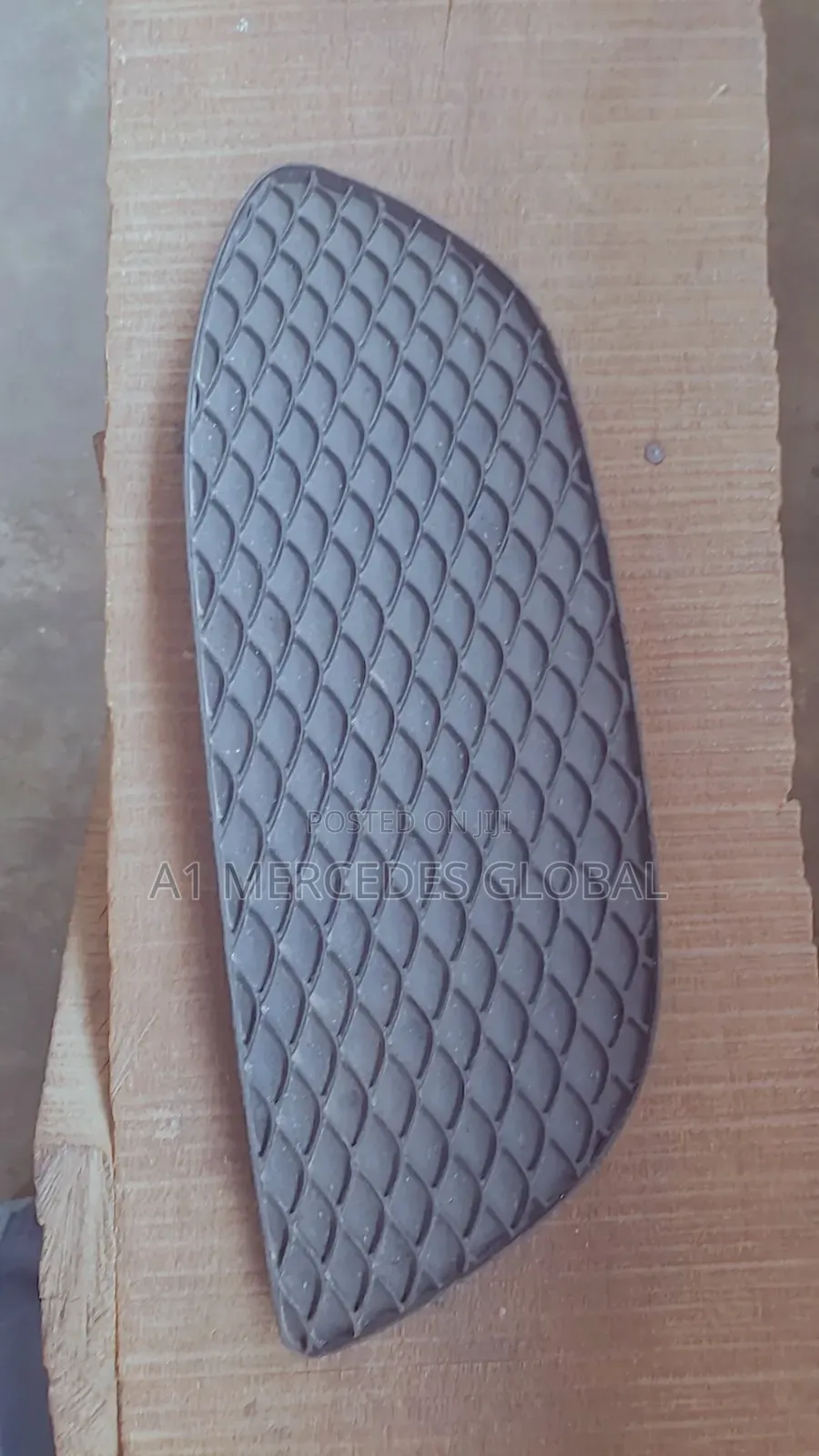 Mercedes-Benz C300 W205 Bumper Net