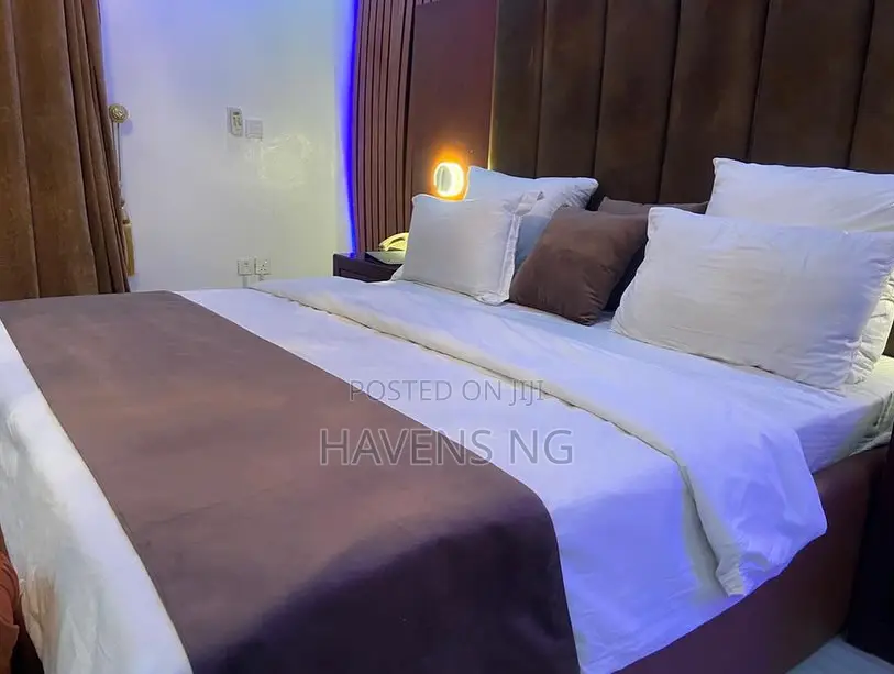 Exquisitely Furnished Apartment for Booking