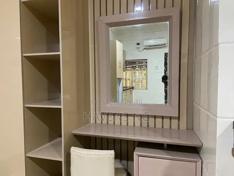 Exquisitely Furnished Apartment for Booking