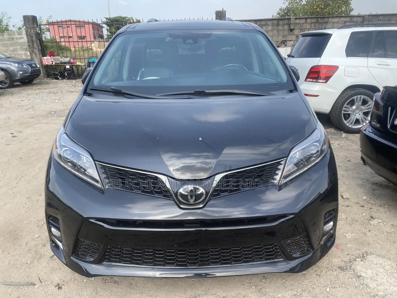 Toyota Sienna XLE Premium AWD 2019 Black