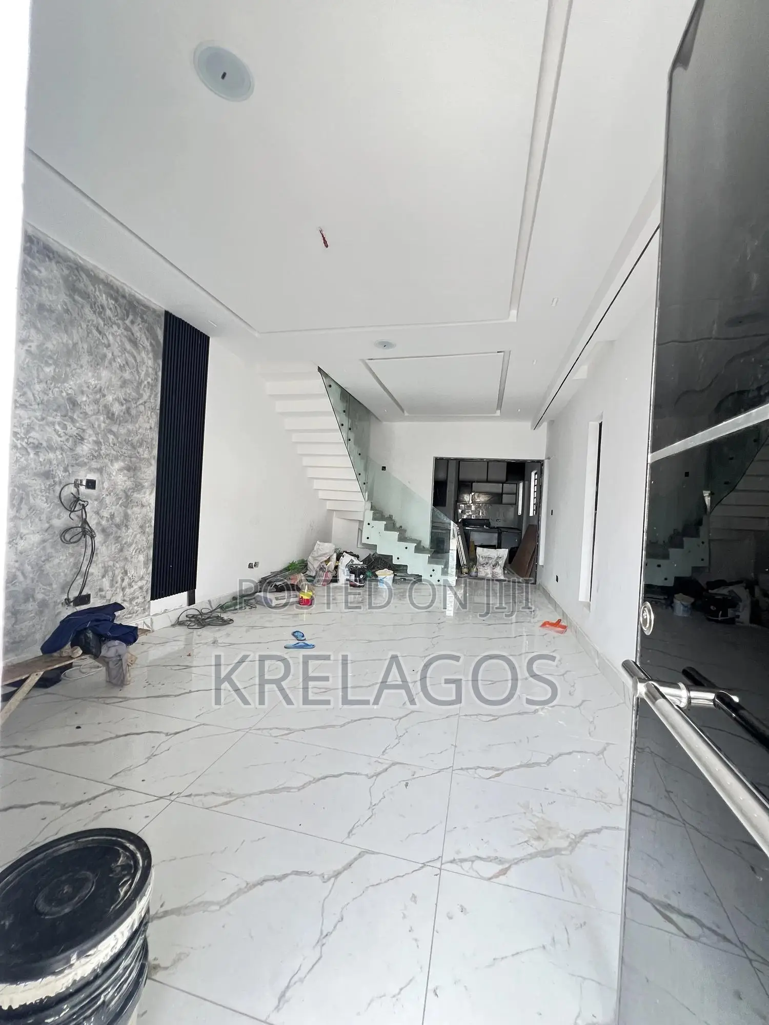 4bdrm Duplex in Idado for sale