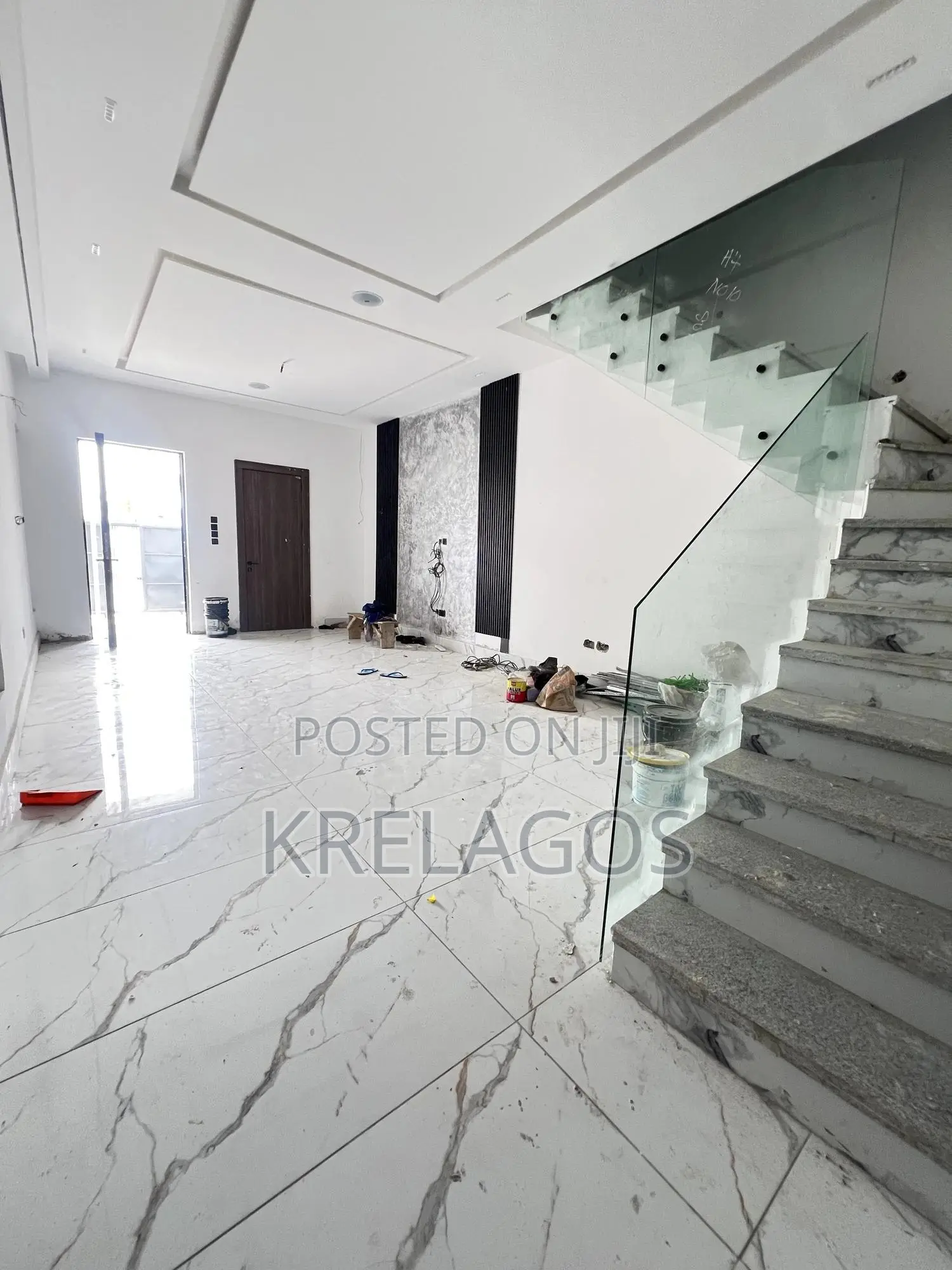 4bdrm Duplex in Idado for sale