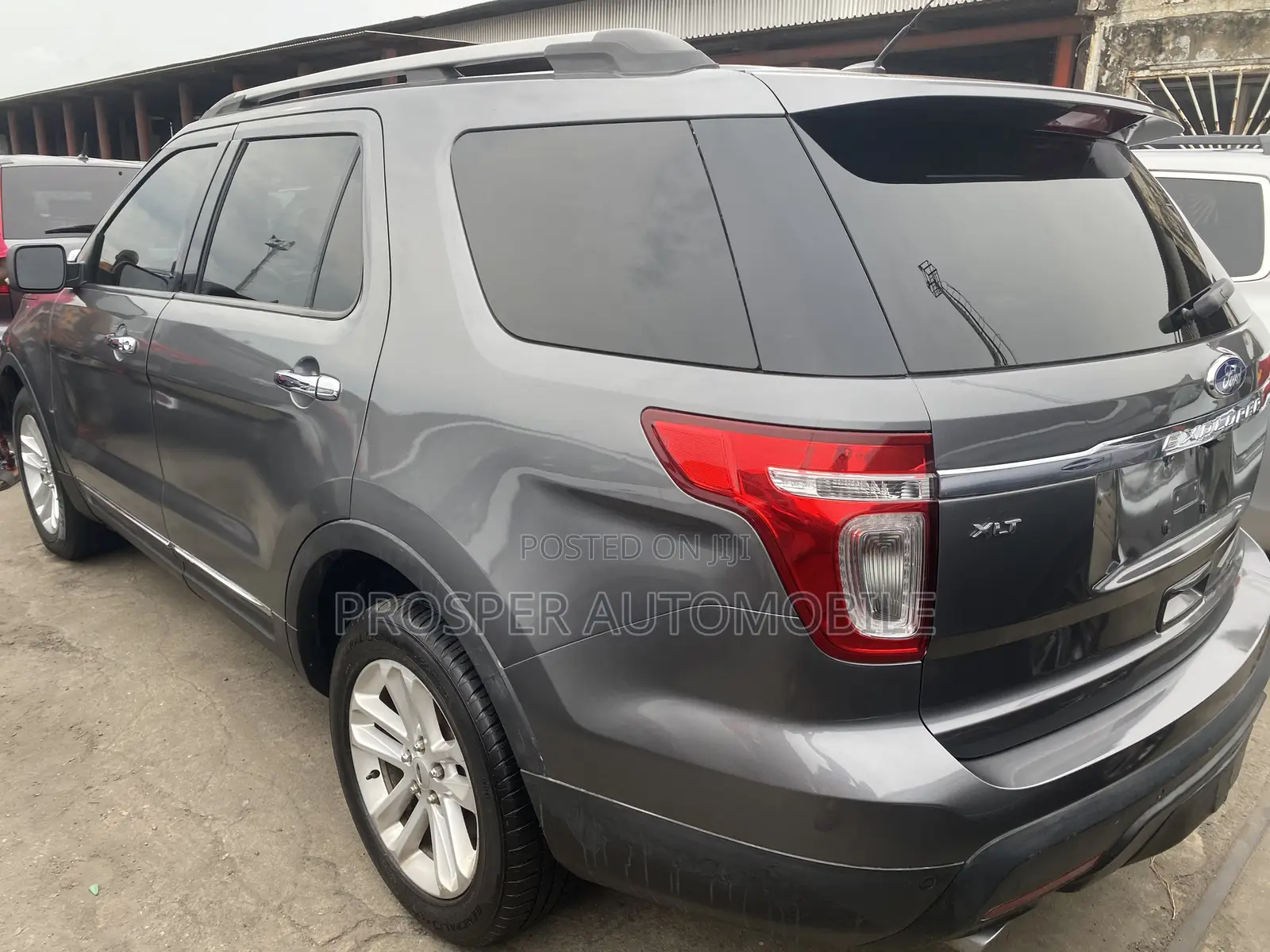 Ford Explorer 2011 Gray