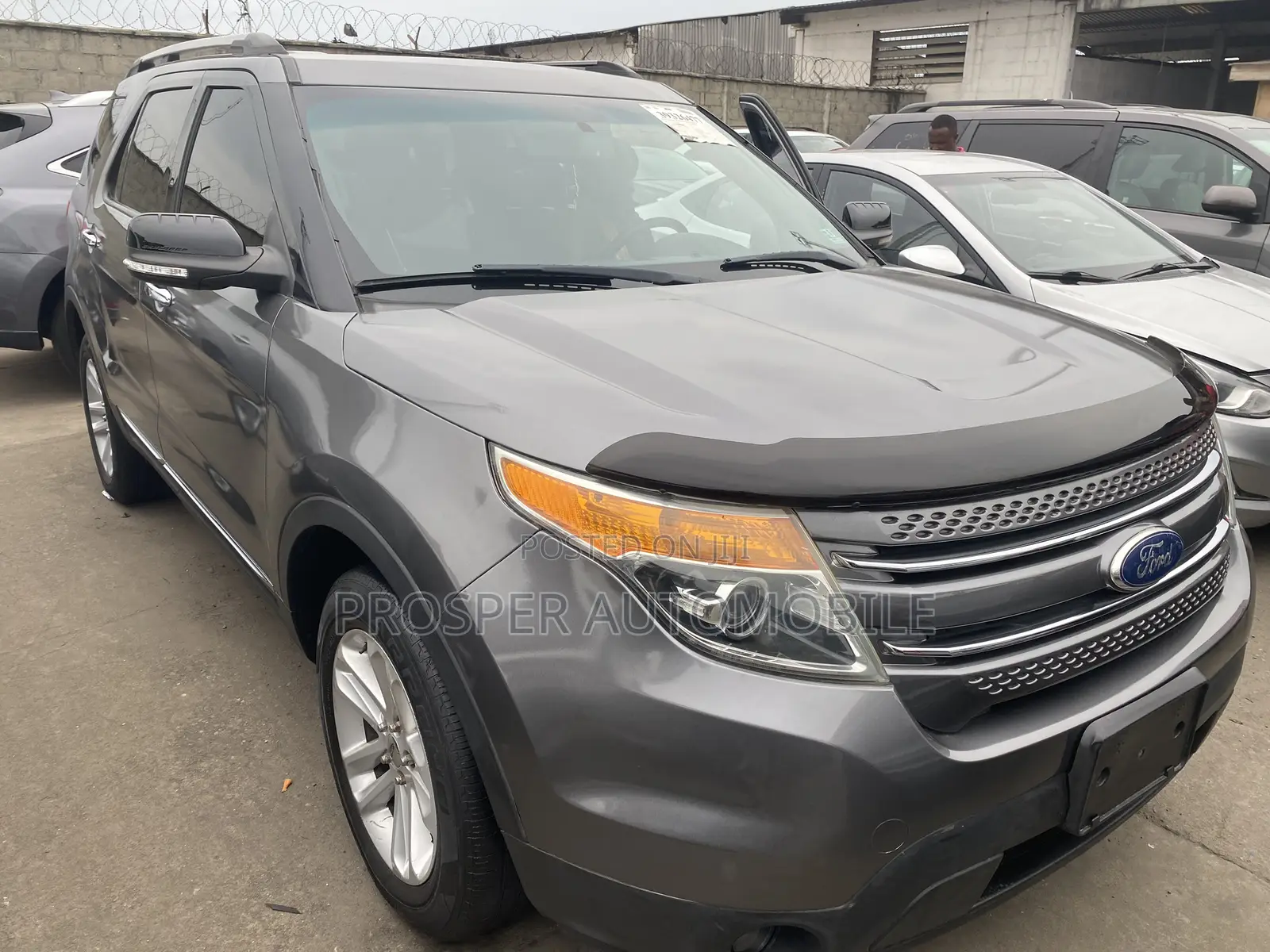Ford Explorer 2011 Gray