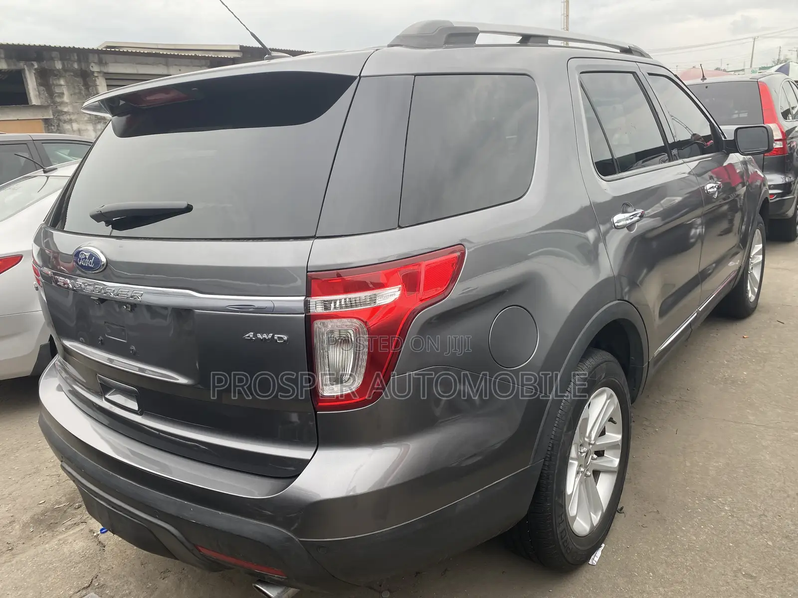 Ford Explorer 2011 Gray