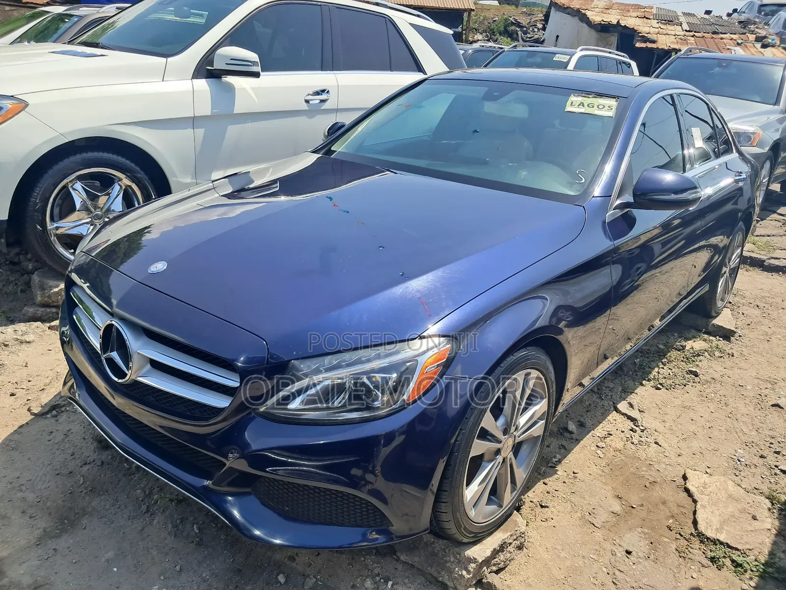 Mercedes-Benz C300 2016 Blue