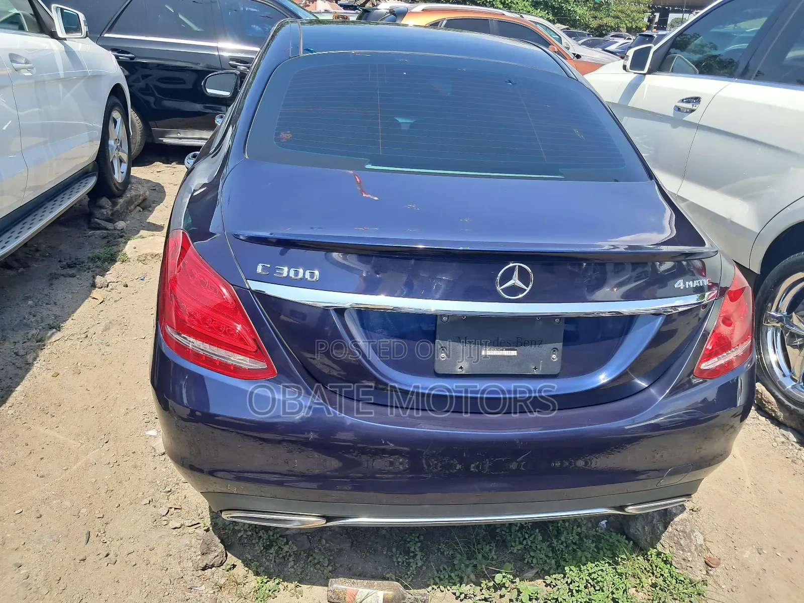 Mercedes-Benz C300 2016 Blue