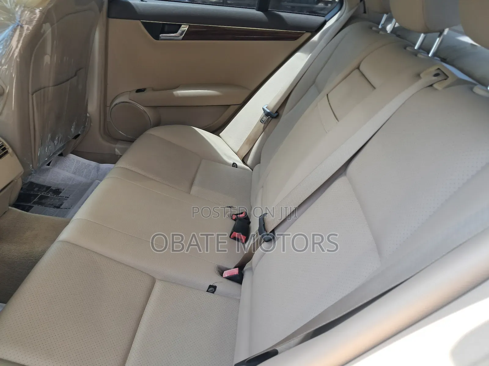 Mercedes-Benz C300 2010 Black