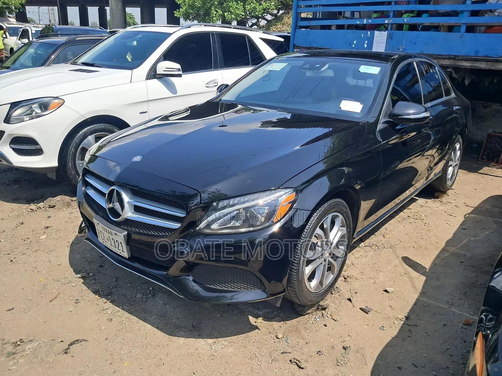 Mercedes-Benz C300 2018 Black