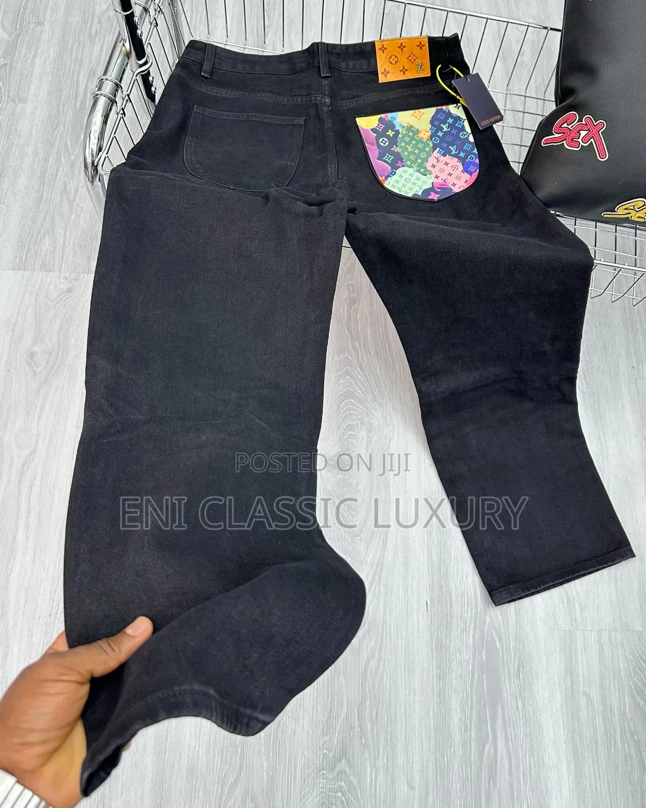 Original Luxury Men's Jeans Louis Vuitton Available In Store