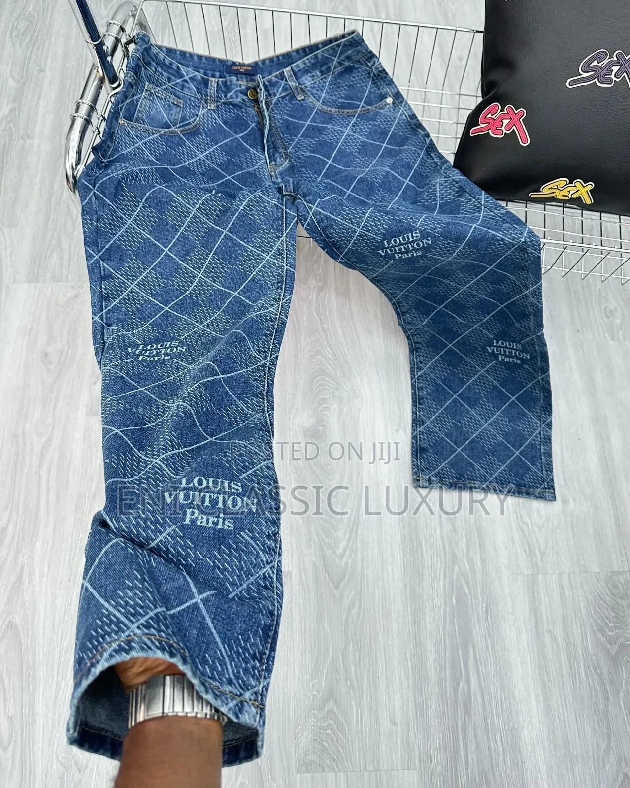 Original Luxury Men's Jeans Louis Vuitton Available In Store